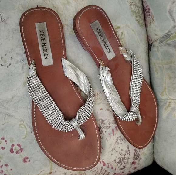 Steve Madden Shoes - Steven Madden Rhinestone Flip flops